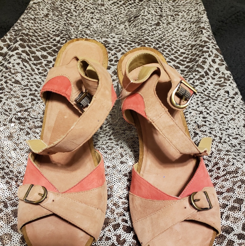 New L.L. Bean sandals size 8m